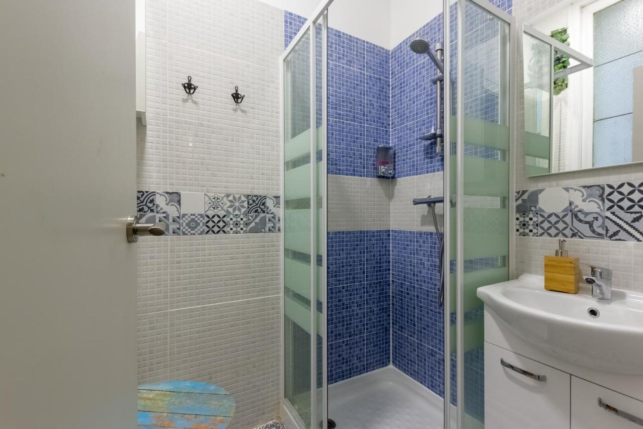 Social - Kitchen Home - Apartment Madrid Bagian luar foto